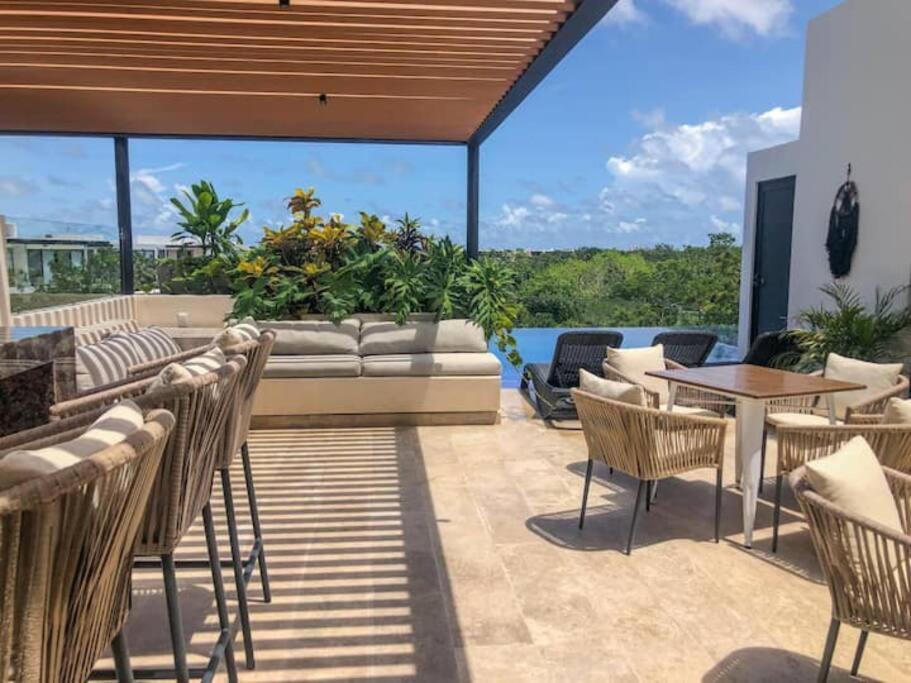 Suit Next To The Common Top Roof Exclusive Building Kingsize Bed 2 Super Pools, Gym, Grill Tulum Extérieur photo