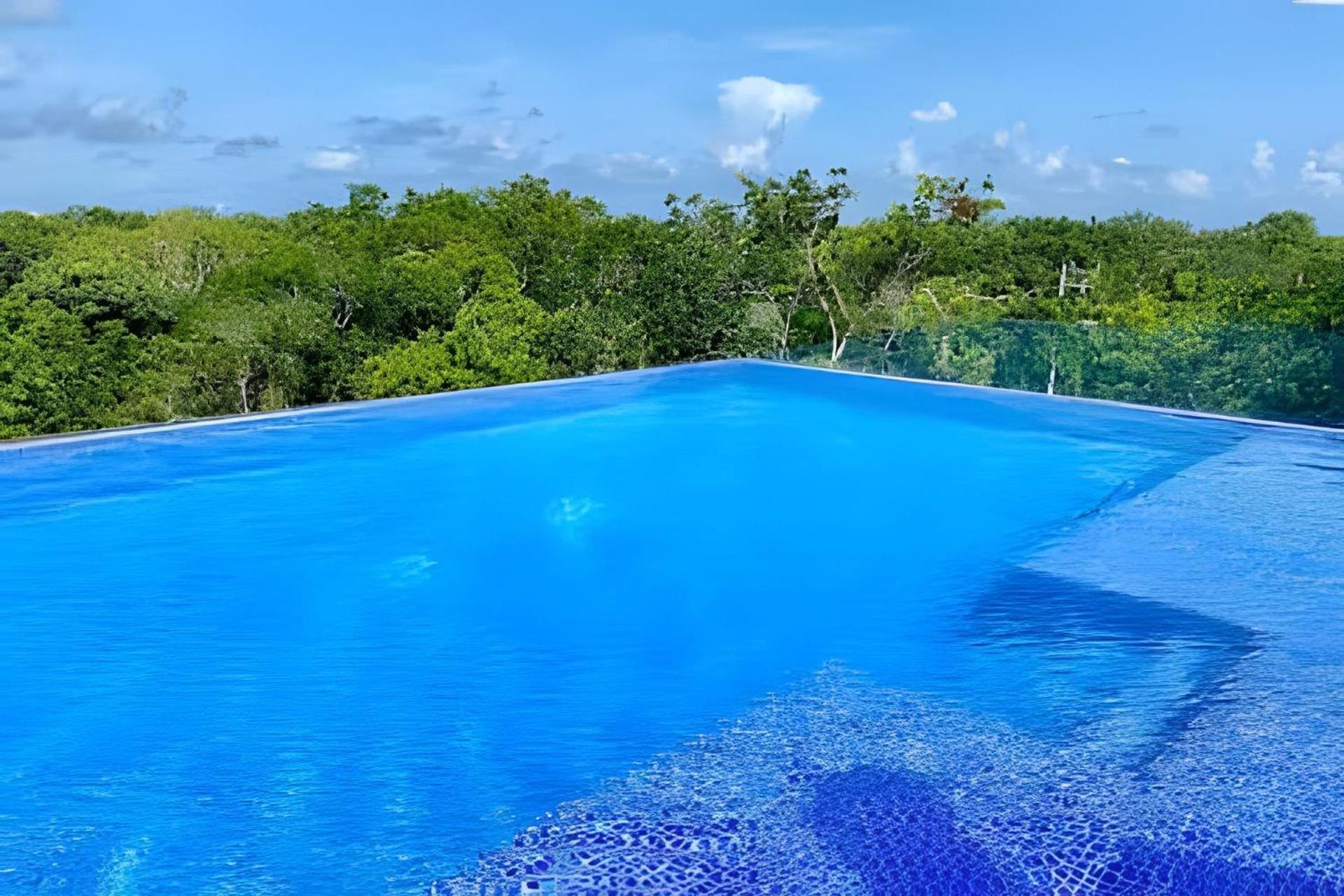 Suit Next To The Common Top Roof Exclusive Building Kingsize Bed 2 Super Pools, Gym, Grill Tulum Extérieur photo